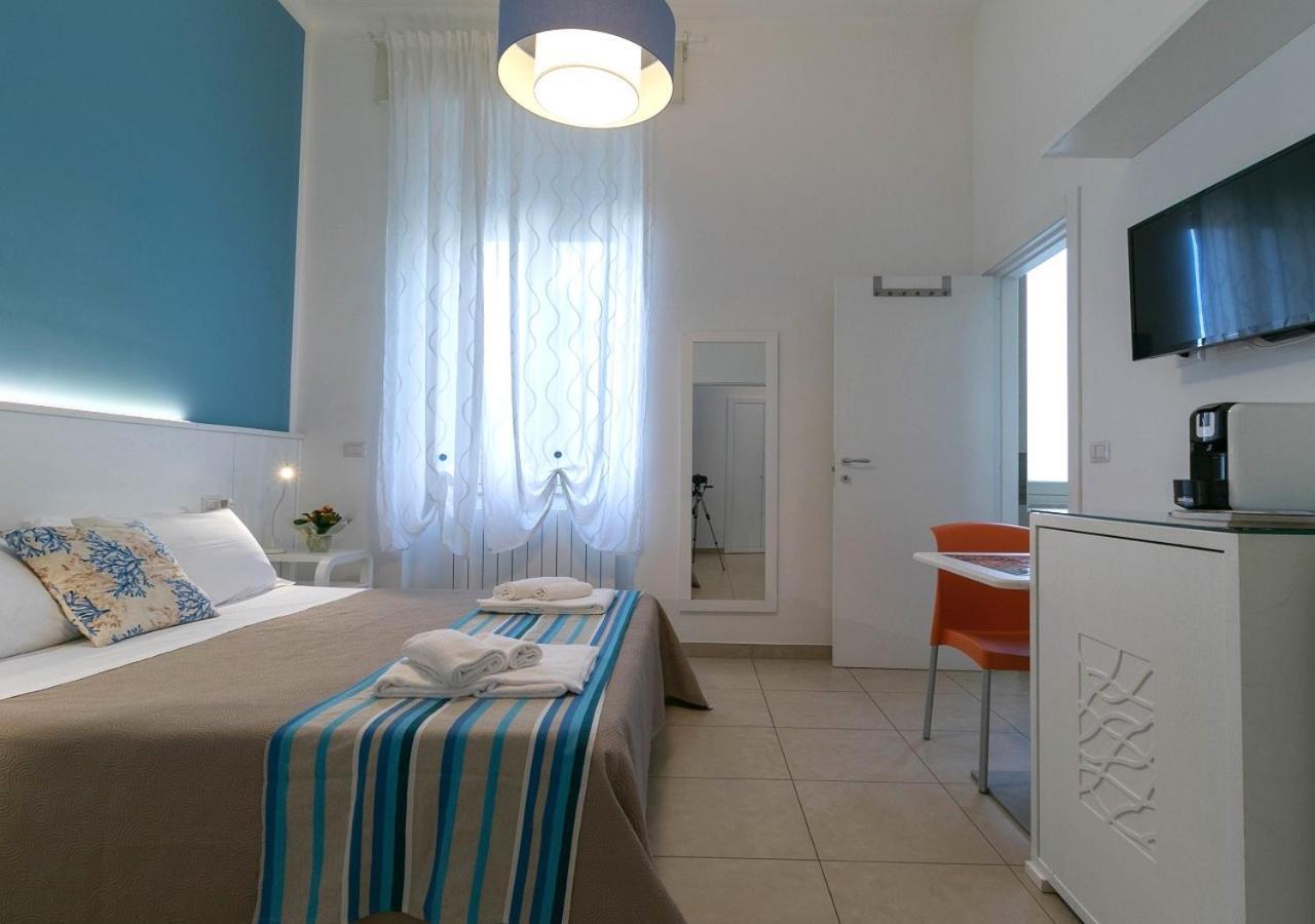 Fronte Mare Rooms By Salentolimit Porto Cesareo Extérieur photo